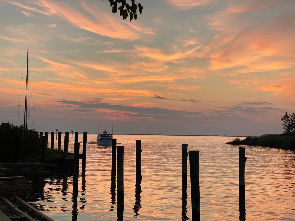 Tilghman Island Inn 외부 사진